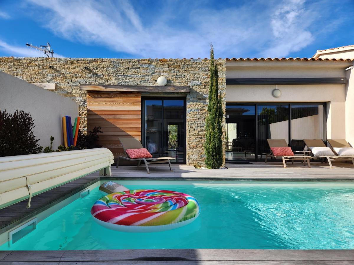 Villa Home Holiday A Cala Rossa Lecci Exteriér fotografie