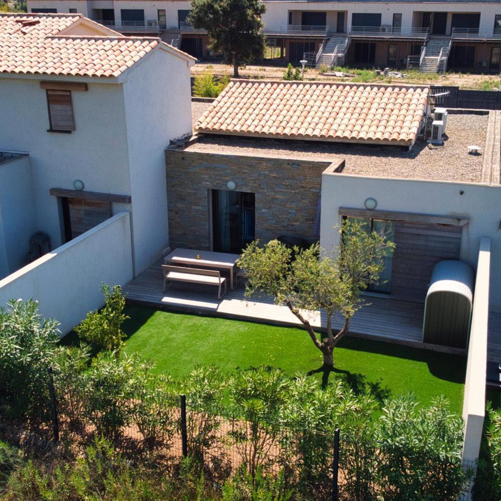 Villa Home Holiday A Cala Rossa Lecci Exteriér fotografie